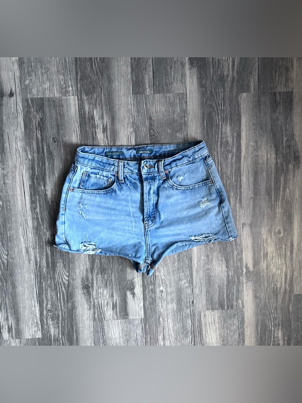 Wild Fable Super High Rise Cut-Off Denim Jean Shorts – Size 6, Medium Wash